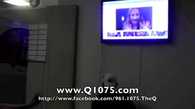 Demi Lovato _Hangs Out_ on Google + 4370 Demi Lovato _Hangs Out_ on Google + 4370