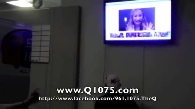Demi Lovato _Hangs Out_ on Google + 4375 Demi Lovato _Hangs Out_ on Google + 4375