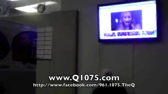 Demi Lovato _Hangs Out_ on Google + 4401 Demi Lovato _Hangs Out_ on Google + 4401