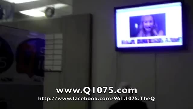 Demi Lovato _Hangs Out_ on Google + 4403 Demi Lovato _Hangs Out_ on Google + 4403