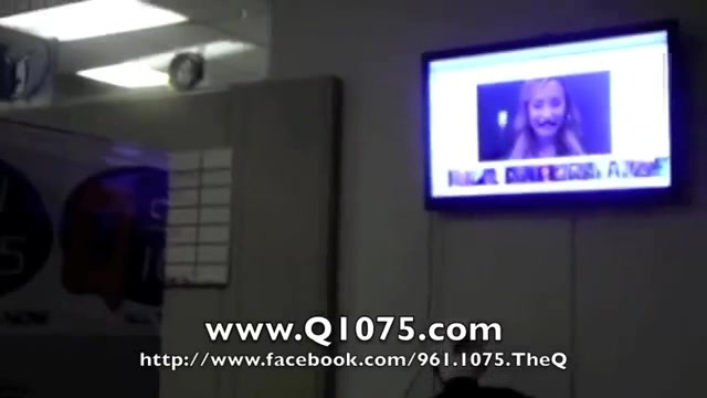 Demi Lovato _Hangs Out_ on Google + 4413 Demi Lovato _Hangs Out_ on Google + 4413