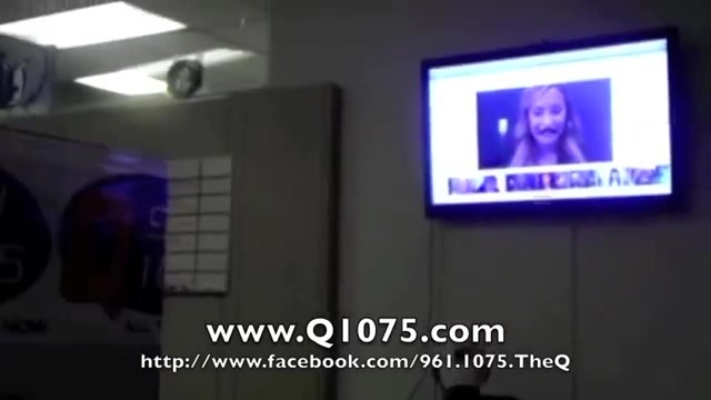 Demi Lovato _Hangs Out_ on Google + 4419 Demi Lovato _Hangs Out_ on Google + 4419