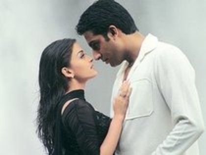 WTWRJIIXSUXWOAFJYQB - aishwarya rai