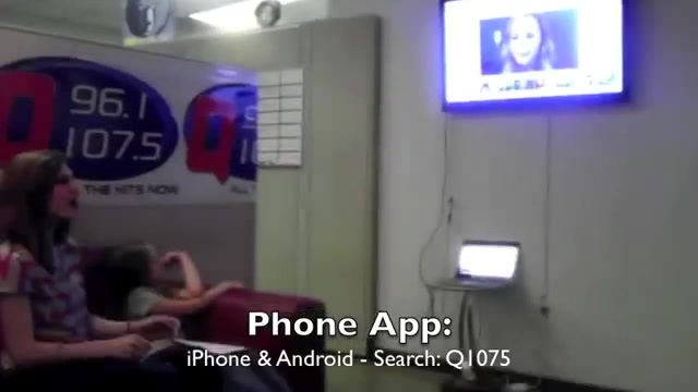 Demi Lovato _Hangs Out_ on Google + 5696 Demi Lovato _Hangs Out_ on Google + 5696