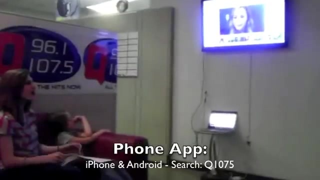 Demi Lovato _Hangs Out_ on Google + 5698 Demi Lovato _Hangs Out_ on Google + 5698