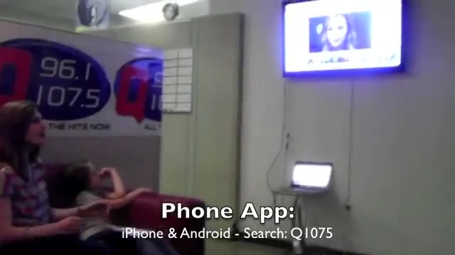 Demi Lovato _Hangs Out_ on Google + 5704 Demi Lovato _Hangs Out_ on Google + 5704