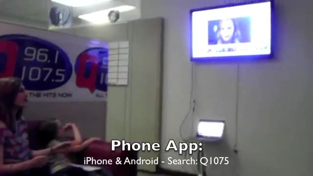 Demi Lovato _Hangs Out_ on Google + 5711 Demi Lovato _Hangs Out_ on Google + 5711