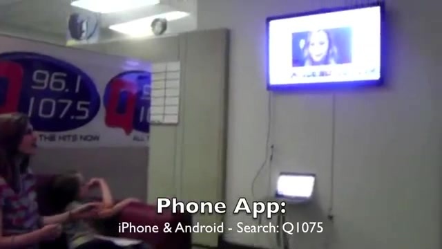 Demi Lovato _Hangs Out_ on Google + 5714 Demi Lovato _Hangs Out_ on Google + 5714