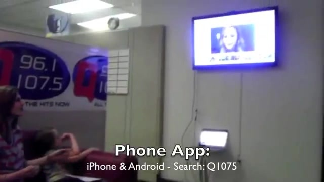 Demi Lovato _Hangs Out_ on Google + 5717 Demi Lovato _Hangs Out_ on Google + 5717