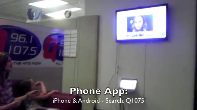 Demi Lovato _Hangs Out_ on Google + 5721 Demi Lovato _Hangs Out_ on Google + 5721