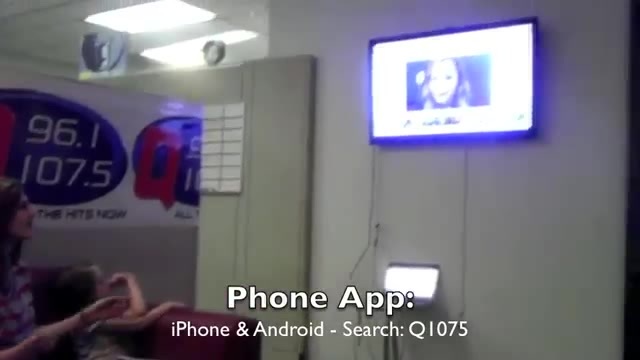 Demi Lovato _Hangs Out_ on Google + 5722 Demi Lovato _Hangs Out_ on Google + 5722