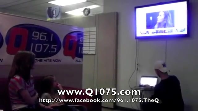 Demi Lovato _Hangs Out_ on Google + 7919 Demi Lovato _Hangs Out_ on Google + 7919