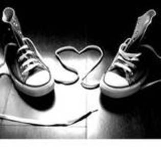 th_lovesneakers1-1 - 0_500