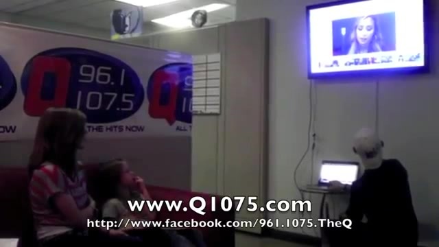 Demi Lovato _Hangs Out_ on Google + 8252 - Demi - Hangs Out on Google Part o16