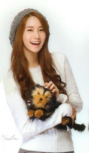 421927_10150654425102490_44544997489_9079612_731993596_n_large - Yoona x