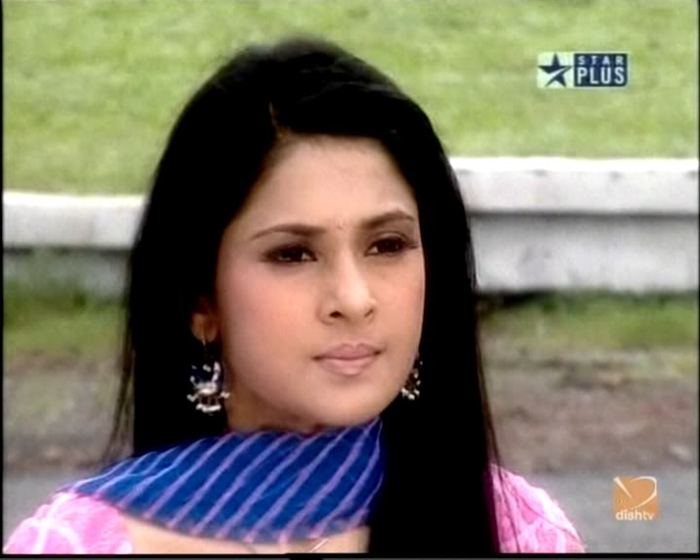 0822200845_5 - jennifer winget 5