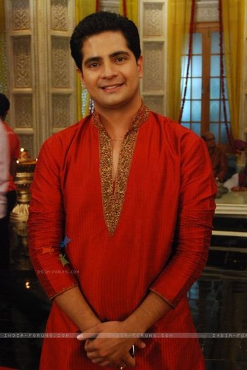 Karan Mehra