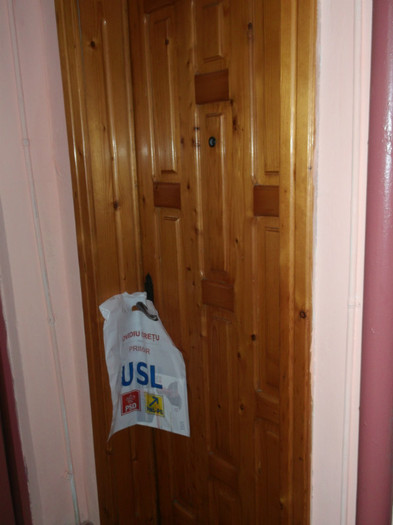 .......NU-I ACASA .......NU-I ACASA