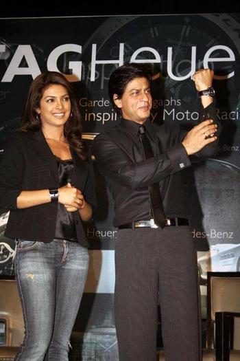 526687_217972501643393_150745085032802_406746_632082510_n - 0 Shahrukh Khan