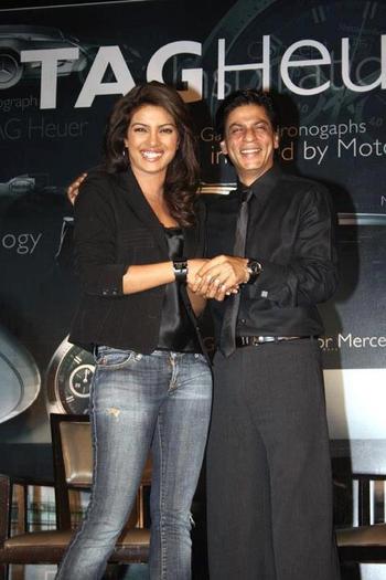552248_217972861643357_329985513_n - 0 Shahrukh Khan