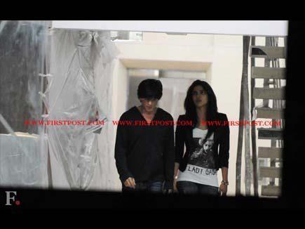 554847_217972234976753_933779705_n - 0 Shahrukh Khan