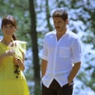 Aşk Geliyorum Demez (246)