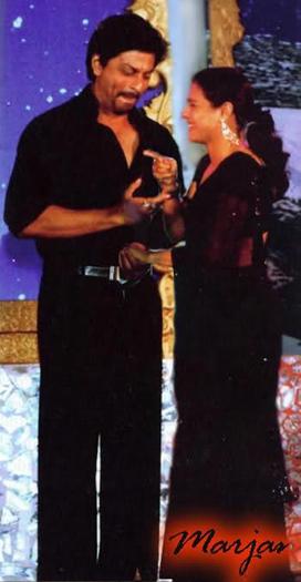 556922_302624979821416_15625360_n