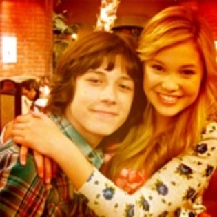 tumblr_m39adtyX121rqeyjvo3_250_001