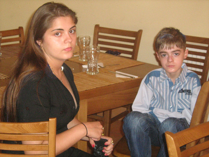 INCEPUTUL PETRECERII