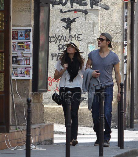 550835_383721121680430_1893800161_n