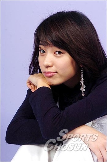 [intrand pe usa]:Buna ziua,ma iertati ca am intarziat!:(