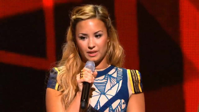 Demi Lovato joins X Factor USA judges on stage 21503 - Demi - Joins X Factor USA judges on stage Part o44