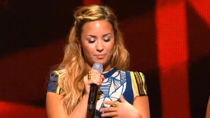 Demi Lovato joins X Factor USA judges on stage 21048