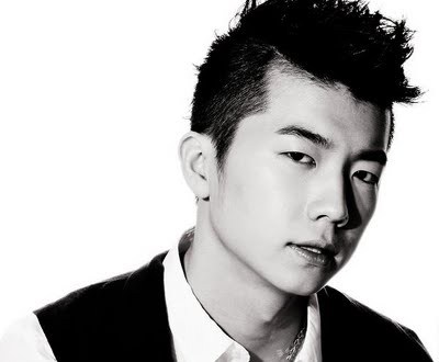 Chiar esti tu sau nu?