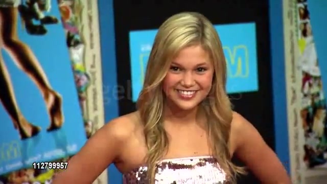 EXCLUSIVE Olivia Holt at the Prom premiere 2011 2 180