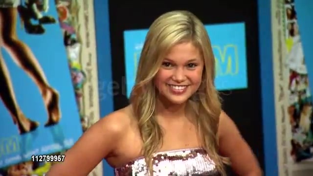 EXCLUSIVE Olivia Holt at the Prom premiere 2011 2 184 - EXCLUSIVE - Olivia - Holt - at - the - Prom - premiere - 2011 - 2
