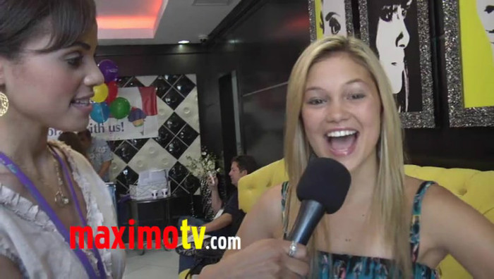 Olivia Holt Interview at _Ice Cream For Breakfast_ Fundraiser Event 0004