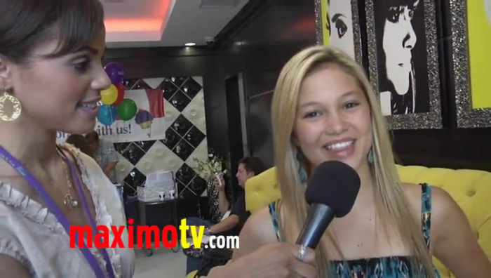 Olivia Holt Interview at _Ice Cream For Breakfast_ Fundraiser Event 0018 - Olivia -  Holt - Interview - at - _ - Ice - Cream - For - Breakfast - _ - Fundraiser - Event