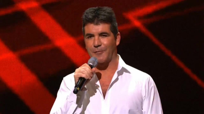 Demi Lovato joins X Factor USA judges on stage 28010