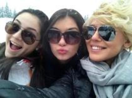 ioa34 - Pariu Cu Viata-Ioana Anghel