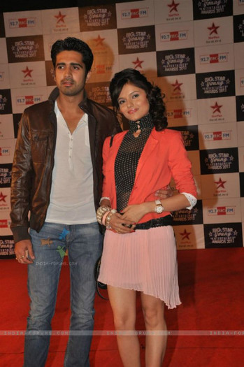 190243-avinash-sachdev-rubina-dilaik-at-big-star-young-entertainer-awa