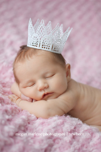 Anchorage-Newborn-Photographer-sleeping-baby-girl-blanket-newborn-props-crowns-newborn-crowns-little - Baby girl