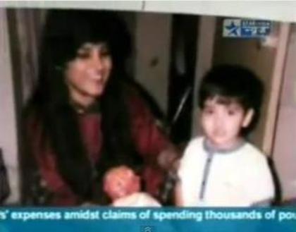 544820_233166233453475_100002803003327_293790_1055144424_n - sara khan 8