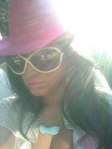 292558_396797587008435_947951911_n