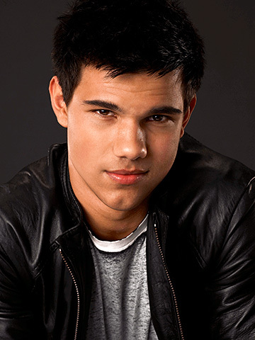 Taylor-Lautner_360