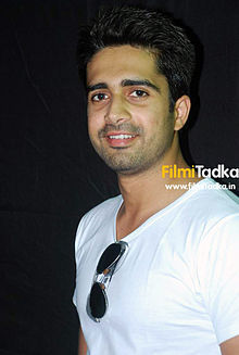 220px-Avinash_Sachdev_FilmiTadka - vedete indiene