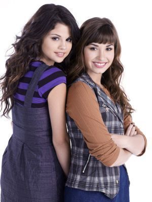 Selena-Gomez-and-Demi-Lovato-selena-gomez-and-demi-lovato-8935809-300-400 - selena and demi