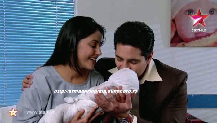 430467_365885236771151_245333385493004_1454323_1961417948_n - xxAkshara Naitik and their babyxx