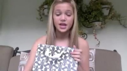 Olivia Holt facebook video january 2012 01868 - Olivia - Holt - Facebook - January - 2012  - oo4