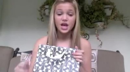 Olivia Holt facebook video january 2012 01870 - Olivia - Holt - Facebook - January - 2012  - oo4